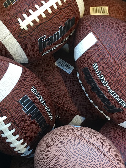 爱游戏官方入口：跌至东部第6！雄鹿输球被活塞反超，冲击东部前四难度加大.